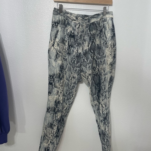 Zara snake print trousers - Picture 3 of 6